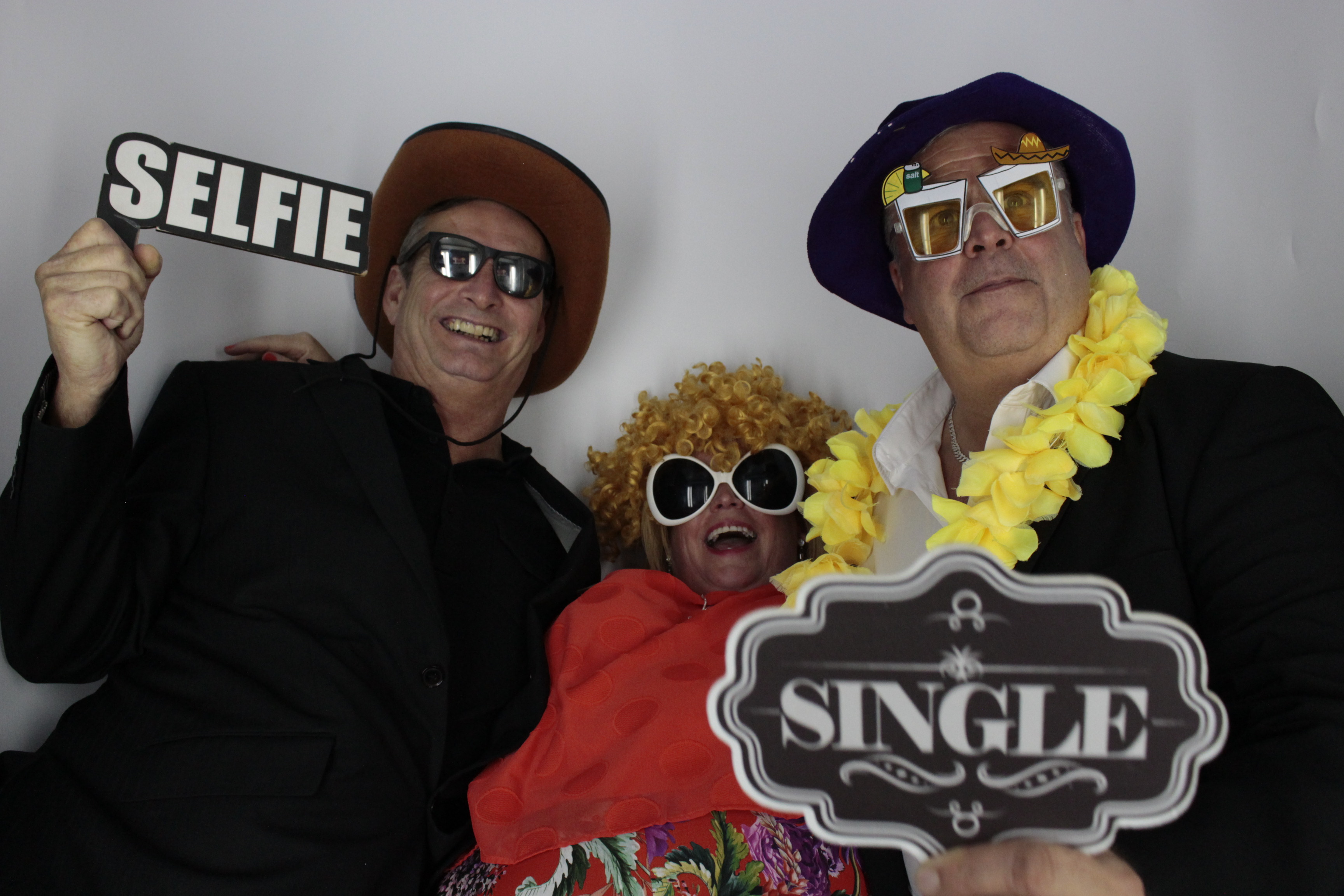 Ben & Kelly's Wedding | View more photos from the event at gallery.myphotoboothexperience.co.uk/u/MyPhotoBoothExperienceLtd/Ben-Kellys-Wedding